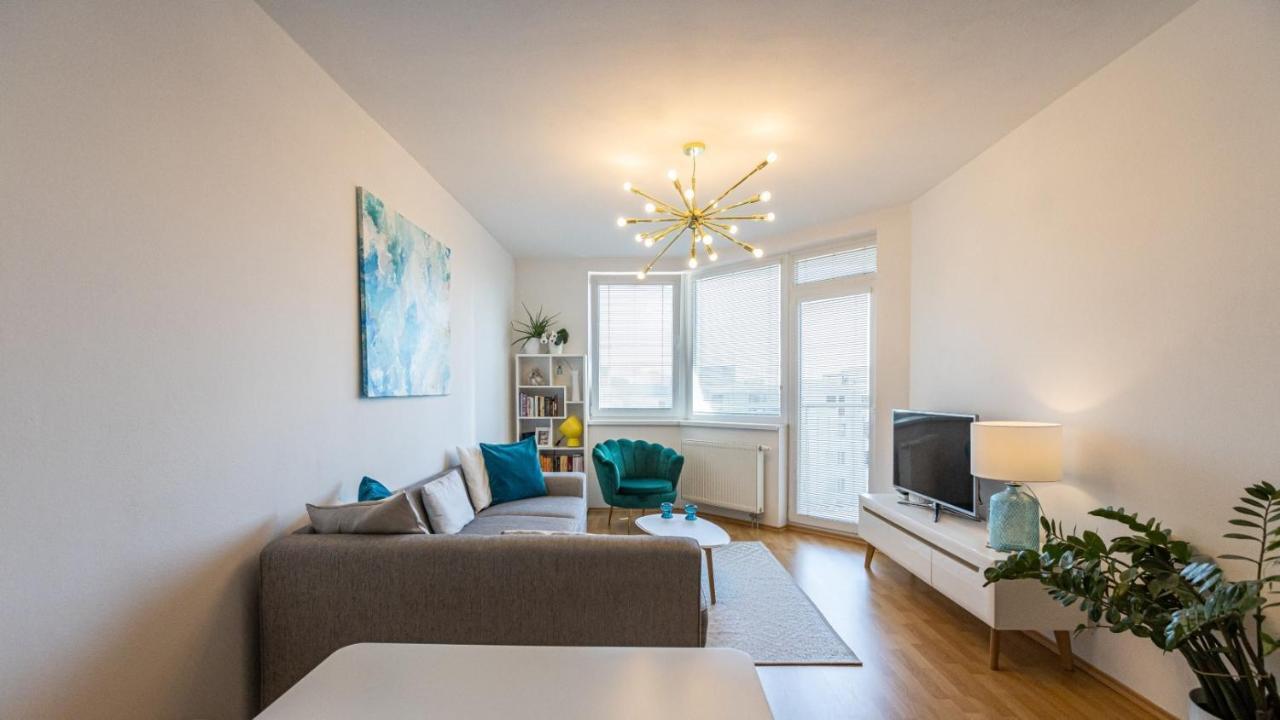 2 Room Apartment With Terrace, New Building, Jegeho Pozsony Kültér fotó
