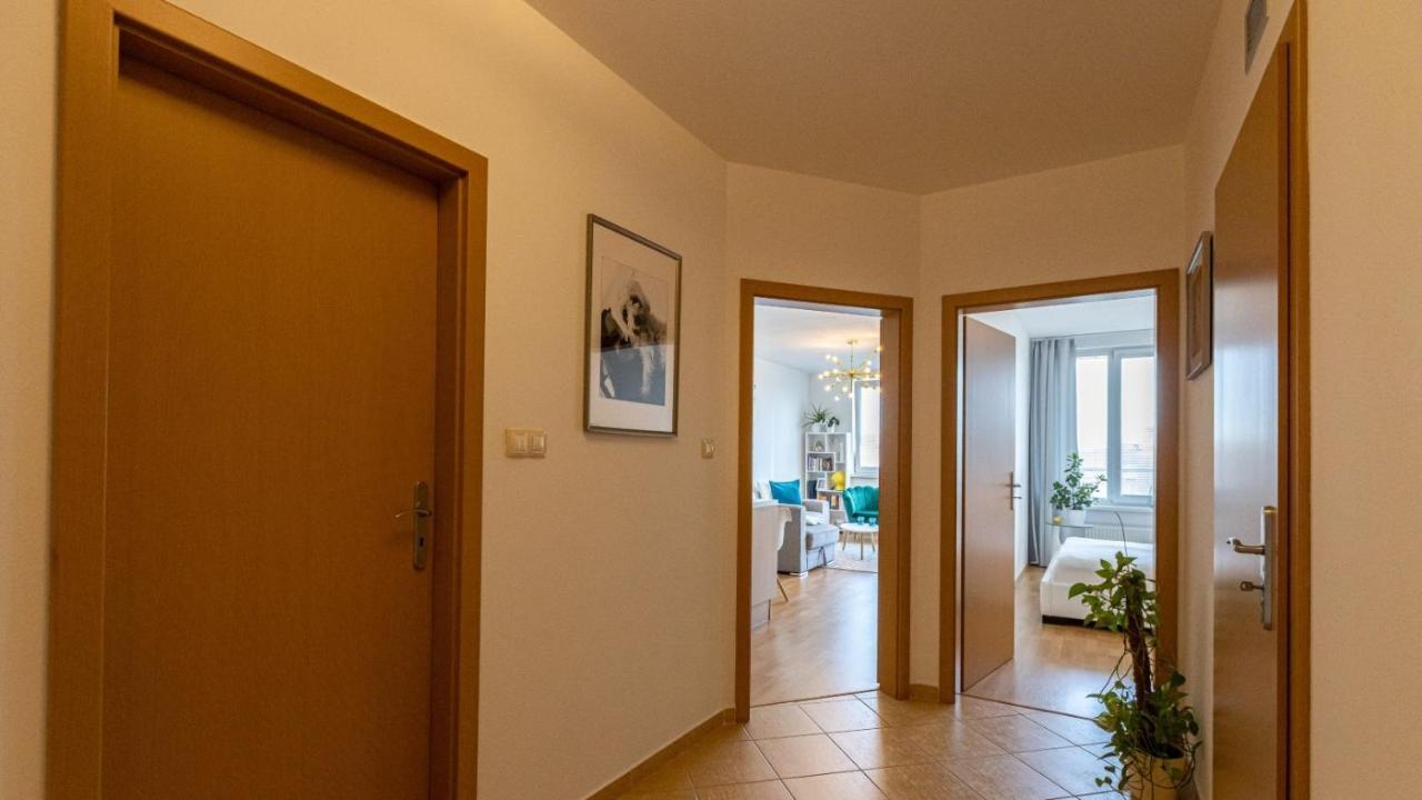 2 Room Apartment With Terrace, New Building, Jegeho Pozsony Kültér fotó