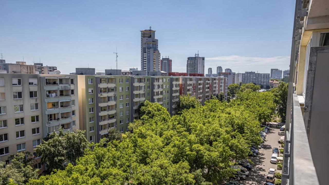 2 Room Apartment With Terrace, New Building, Jegeho Pozsony Kültér fotó