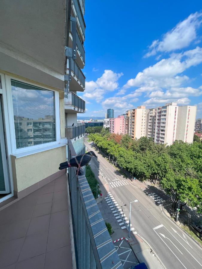 2 Room Apartment With Terrace, New Building, Jegeho Pozsony Kültér fotó